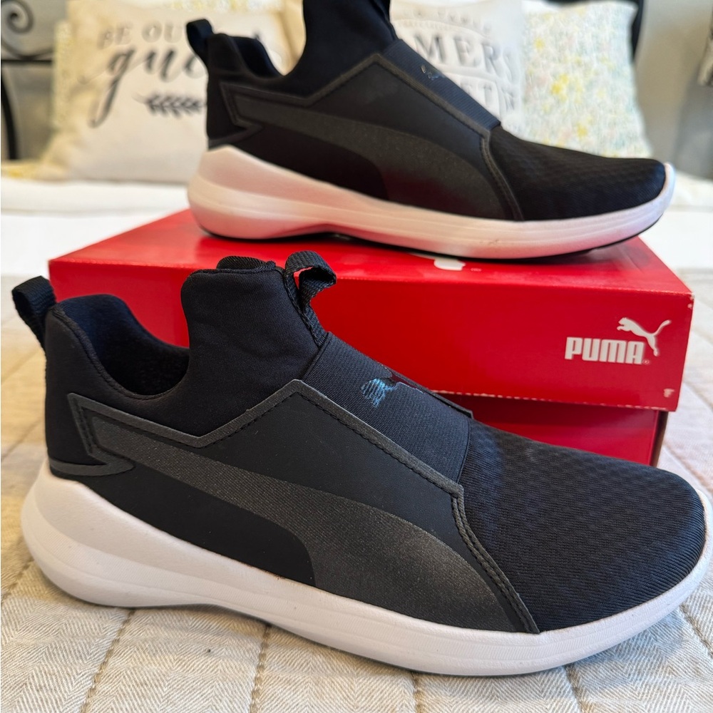 Puma Rebel Mid Wins - Never worn.